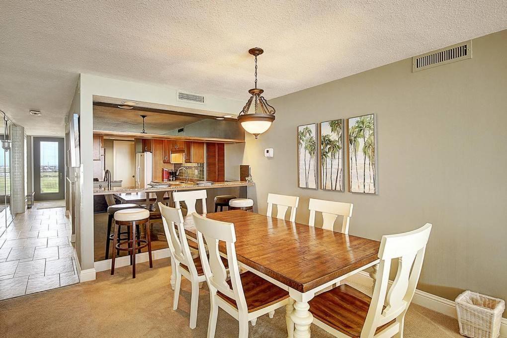 Sunrises And Ocean Views In This 2 Bedroom 2 Bath Port Aransas Ngoại thất bức ảnh